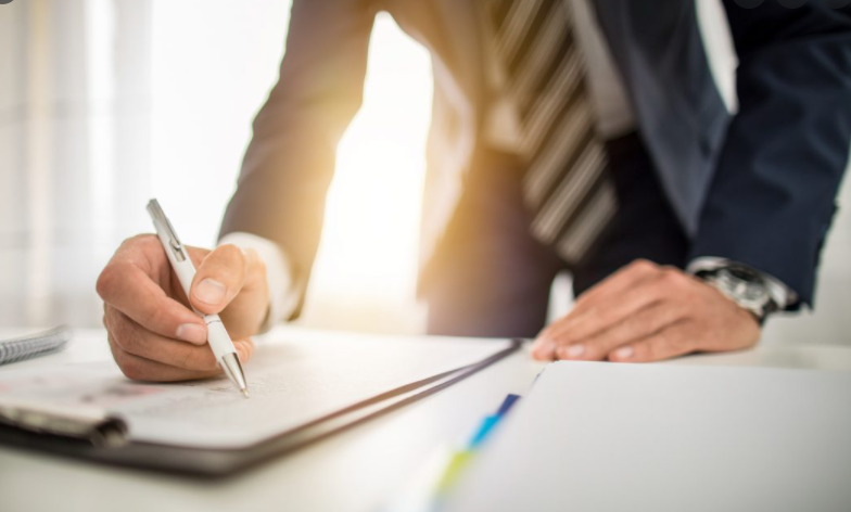 Lenders Dumping Energy Loan Porfolios, Winding Down Lending