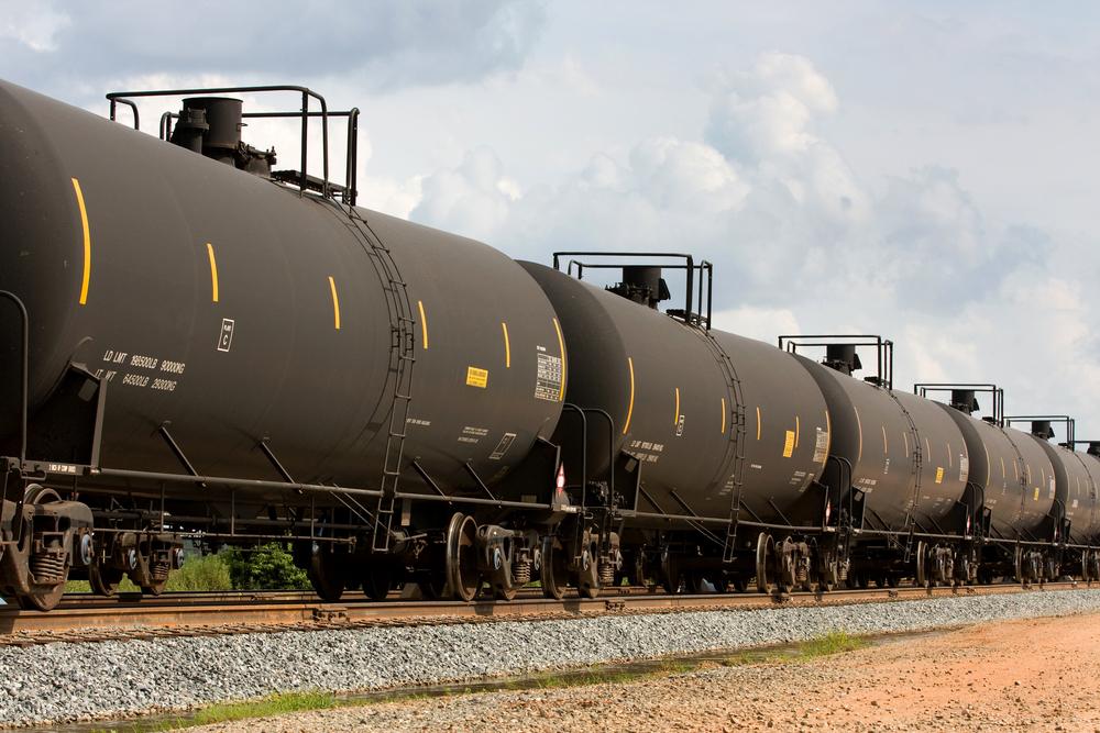 Cenovus Signs 100,000 Bbls/d Rail Transport Deal